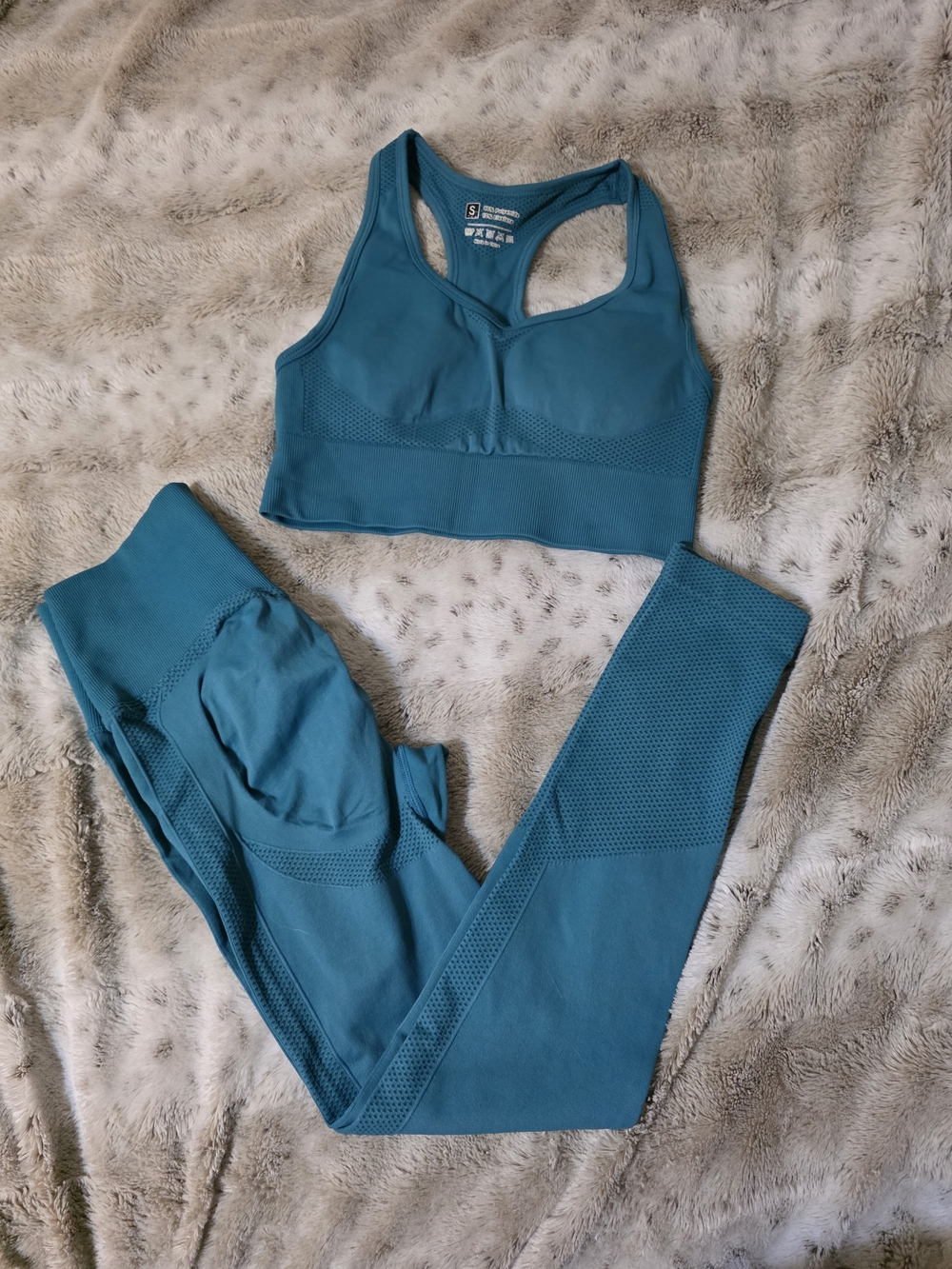 SHEIN Teal Seamless Leggings and Sports Bra Set